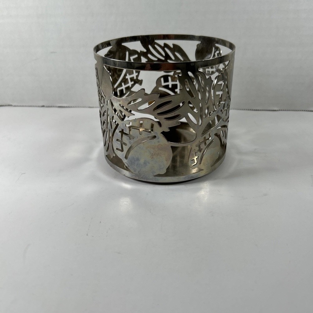 Slakin & Co 3 Wick Candle Acorn Silver Fall Holder